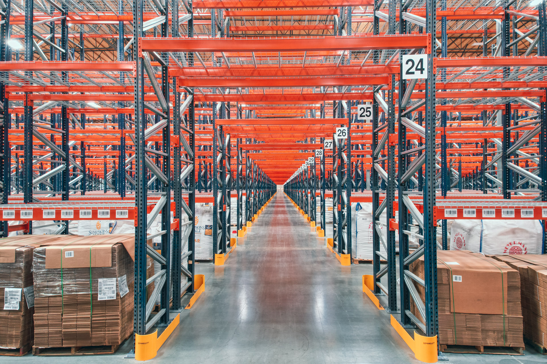 Industrial pallet racking installation in Alcoa warehouse
